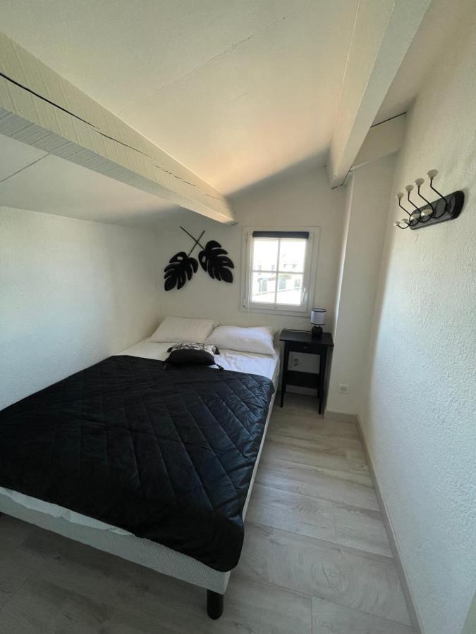 Appartement Duplex Climatise Le Trident Saintes-Maries-de-la-Mer Exterior photo